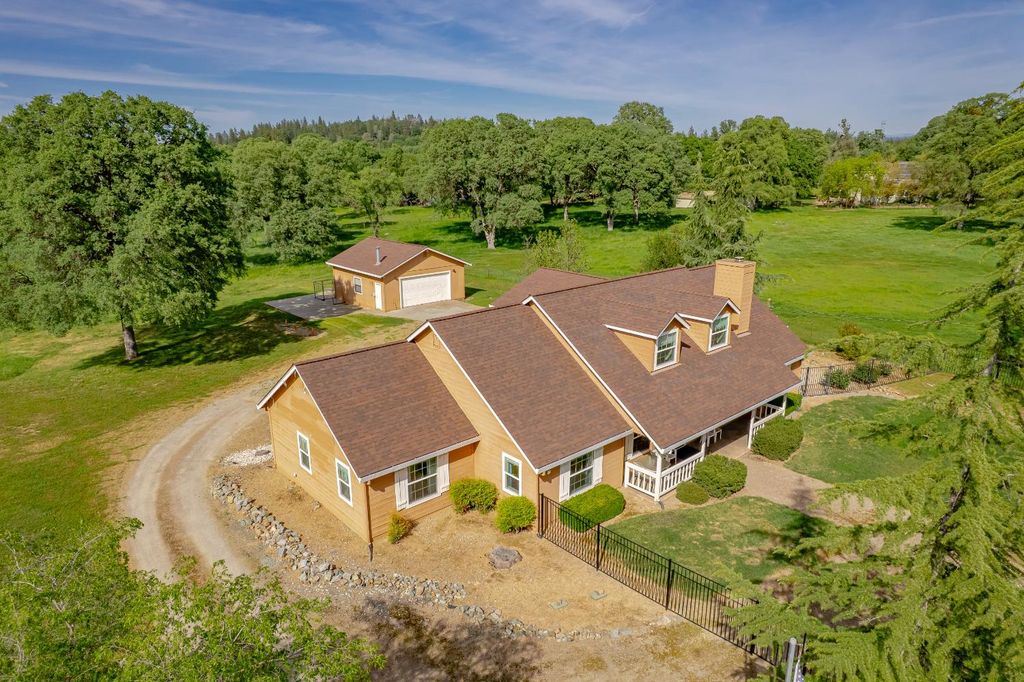 26583 Table Meadow Rd, Auburn, CA 95602