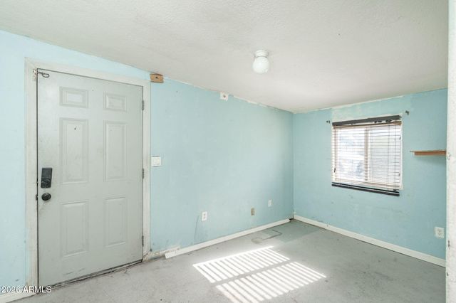 20850 E CEDAR Drive, Mayer, AZ 86333