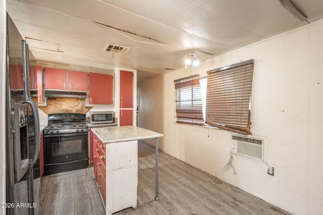 20850 E CEDAR Drive, Mayer, AZ 86333