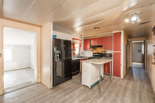 20850 E CEDAR Drive, Mayer, AZ 86333