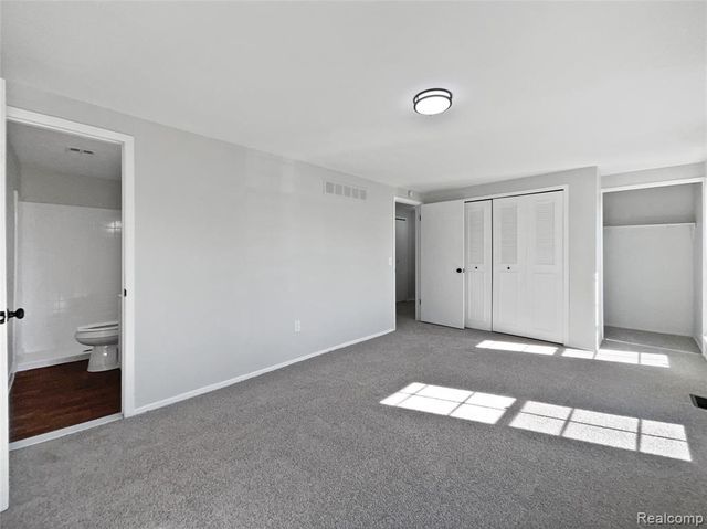 21763 Hidden Rivers Drive, Southfield, MI 48075