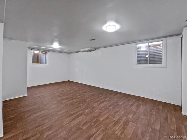 21763 Hidden Rivers Drive, Southfield, MI 48075