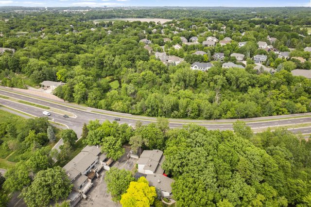 9708 Mill Creek Drive, Eden Prairie, MN 55347
