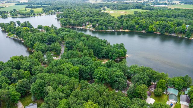 7670 Five Lakes Drive, Grant Twp, MI 48622