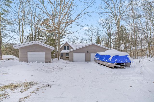 7670 Five Lakes Drive, Grant Twp, MI 48622
