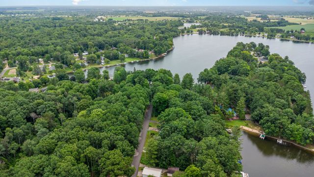 7670 Five Lakes Drive, Grant Twp, MI 48622