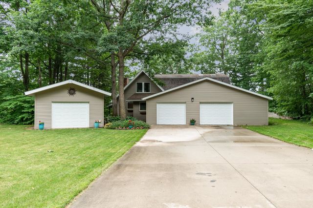 7670 Five Lakes Drive, Grant Twp, MI 48622