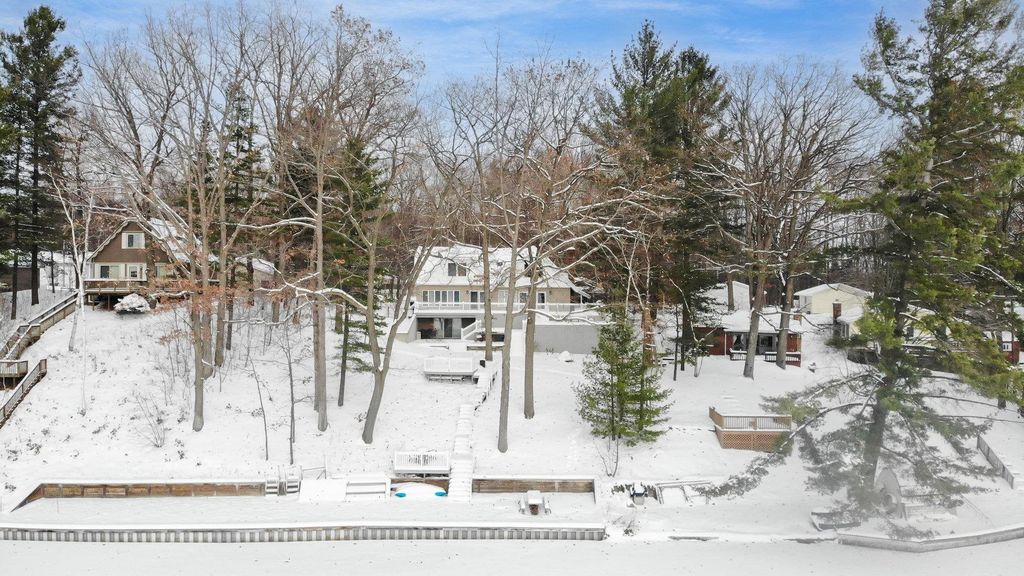 7670 Five Lakes Drive, Grant Twp, MI 48622