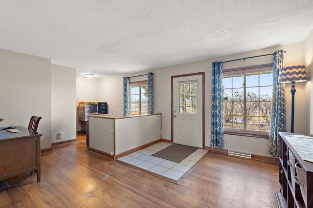 17375 Homestead Road, Carver, MN 55315