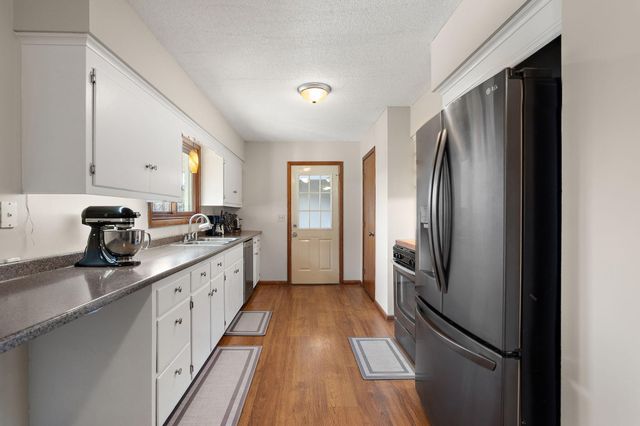 17375 Homestead Road, Carver, MN 55315