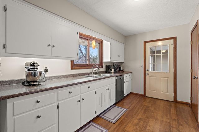 17375 Homestead Road, Carver, MN 55315