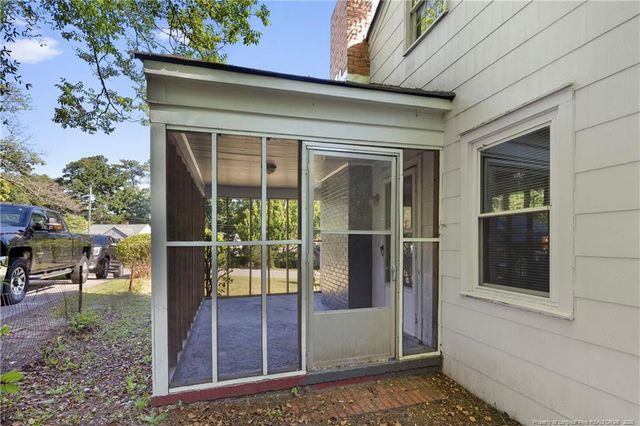 948 McKimmon Road, Fayetteville, NC 28303