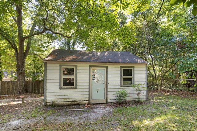 948 McKimmon Road, Fayetteville, NC 28303