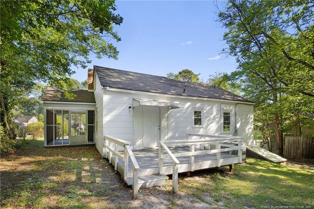 948 McKimmon Road, Fayetteville, NC 28303