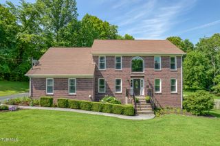 729 Ridgefield Road, Elizabethton, TN 37643