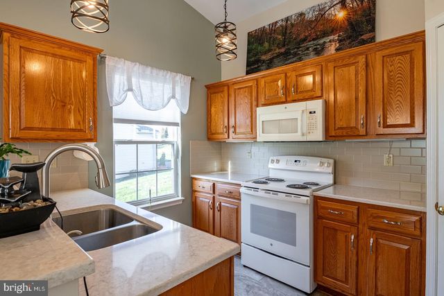 4008 RIVER RD, Reading, PA 19605