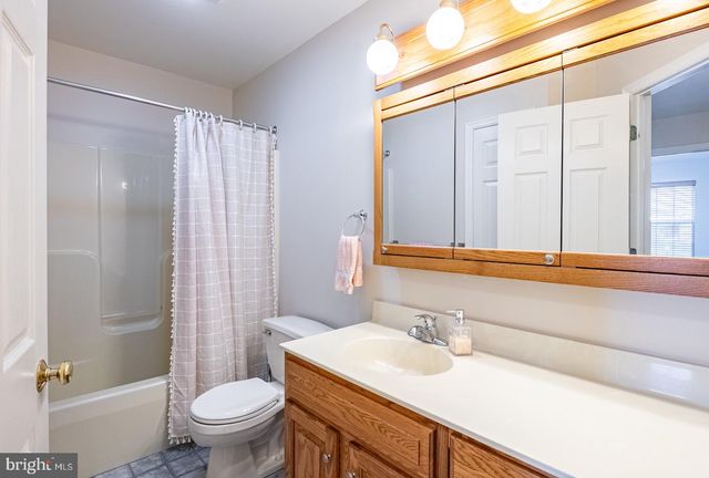 4008 RIVER RD, Reading, PA 19605