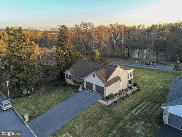 4008 RIVER RD, Reading, PA 19605