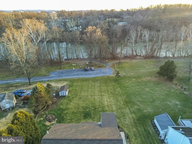 4008 RIVER RD, Reading, PA 19605