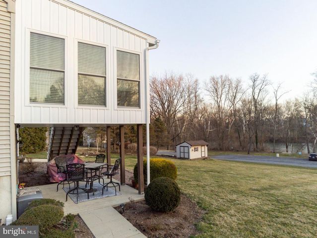 4008 RIVER RD, Reading, PA 19605