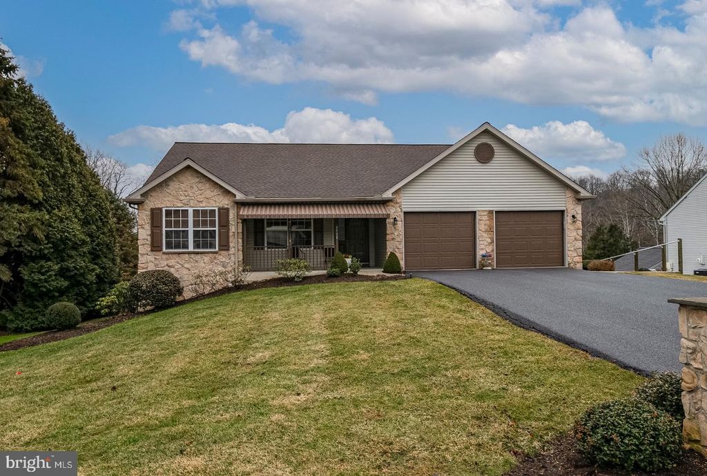 4008 RIVER RD, Reading, PA 19605