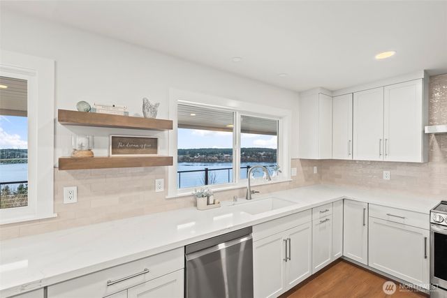 1774 N Jackson Avenue, Tacoma, WA 98406