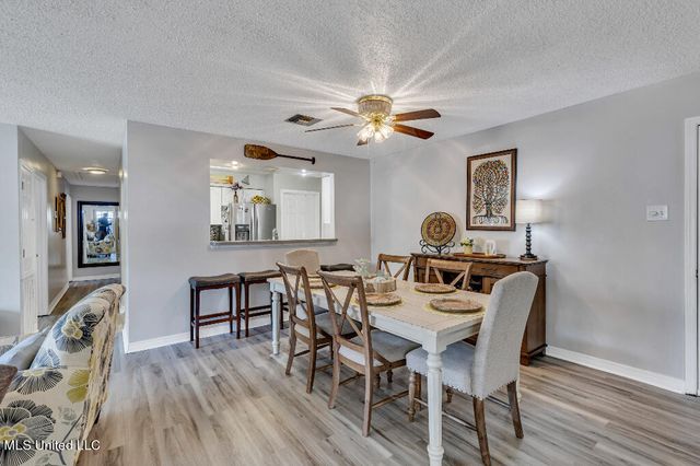 6371 Shawnee Street, Kiln, MS 39556