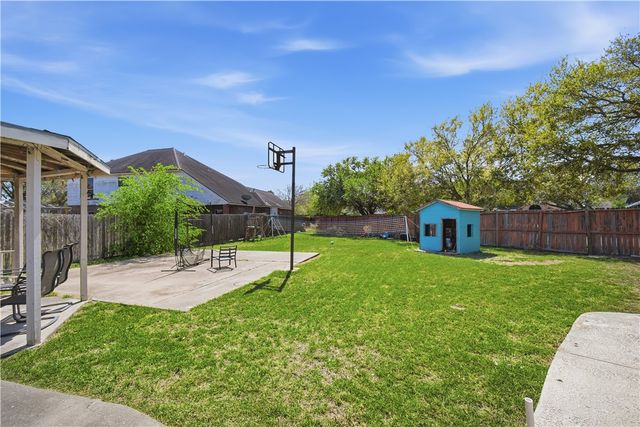 5502 Queensborough, Corpus Christi, TX 78413