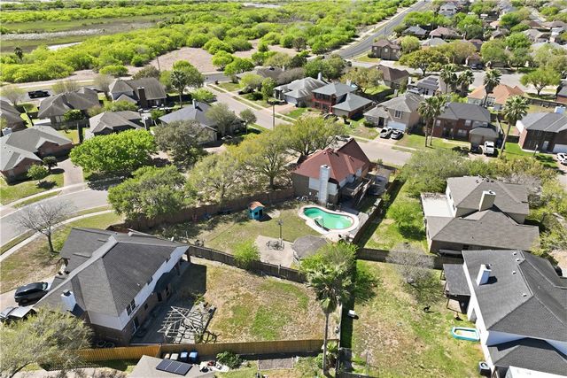 5502 Queensborough, Corpus Christi, TX 78413