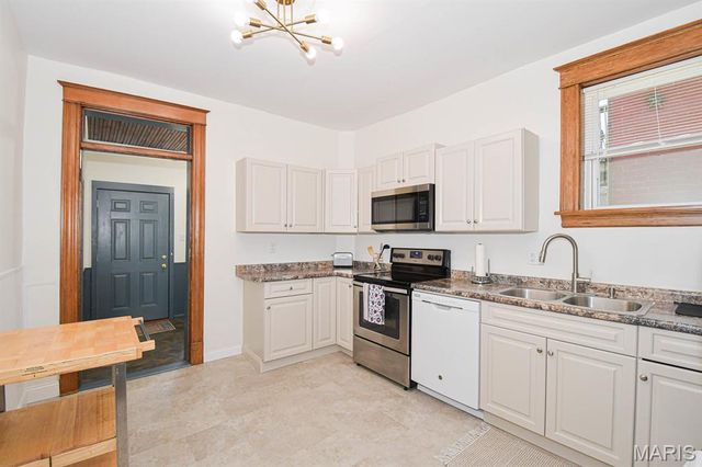 2821 Minnesota Avenue, St Louis, MO 63118