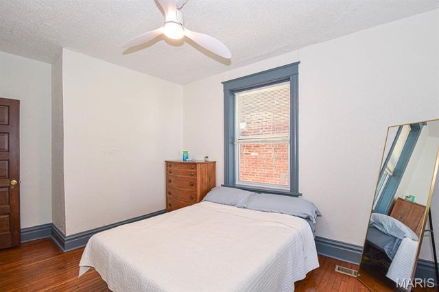 2821 Minnesota Avenue, St Louis, MO 63118