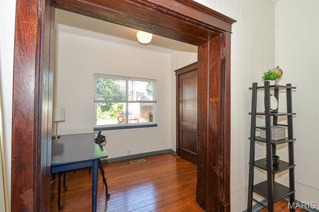 2821 Minnesota Avenue, St Louis, MO 63118