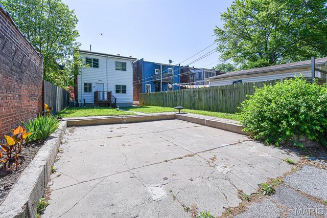 2821 Minnesota Avenue, St Louis, MO 63118