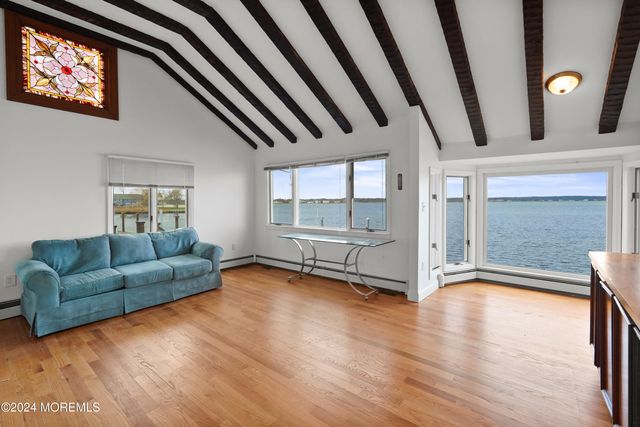 91 Cayuga Avenue, Oceanport, NJ 07757