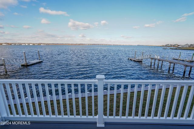 91 Cayuga Avenue, Oceanport, NJ 07757