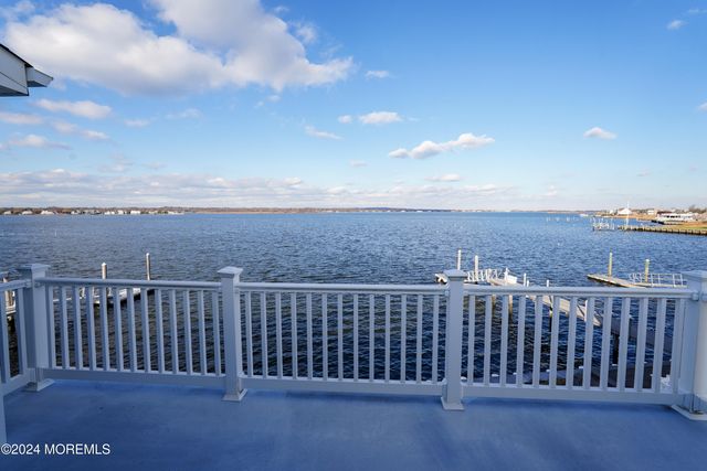 91 Cayuga Avenue, Oceanport, NJ 07757