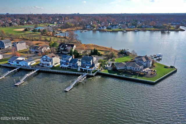 91 Cayuga Avenue, Oceanport, NJ 07757