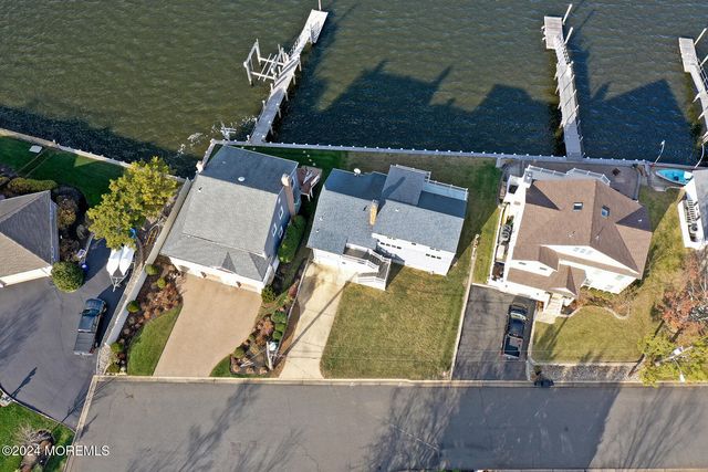 91 Cayuga Avenue, Oceanport, NJ 07757