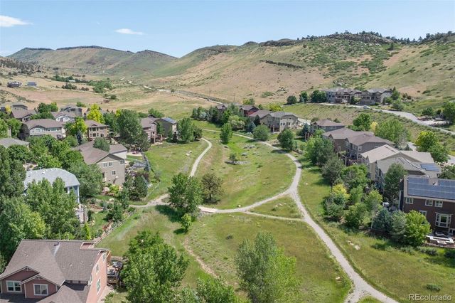 121 Osprey Lane, Lyons, CO 80540