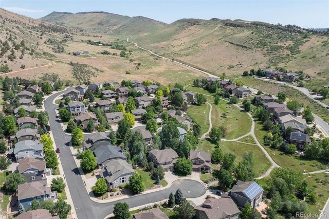 121 Osprey Lane, Lyons, CO 80540