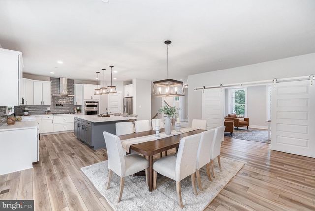 3104 PAPER MILL RD, Phoenix, MD 21131