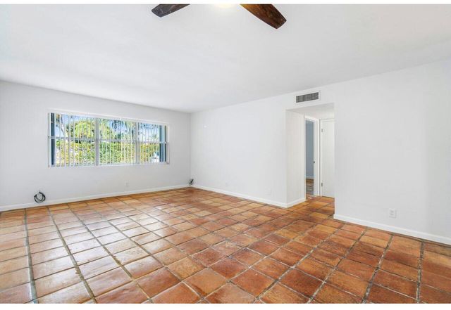 420 SE 2nd Avenue 2, Deerfield Beach, FL 33441