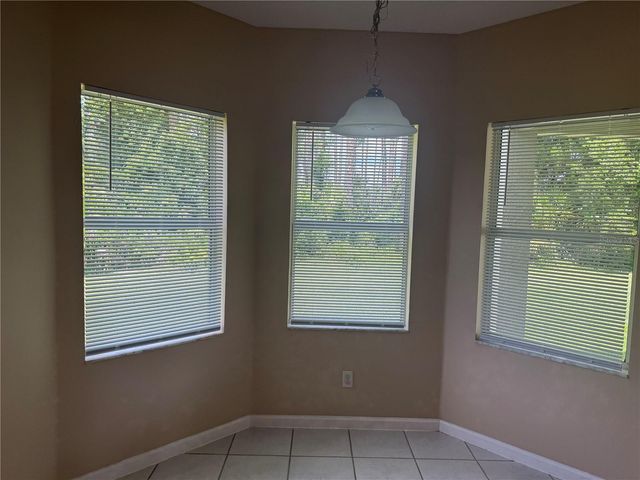 18 POINBURY DRIVE, Palm Coast, FL 32164