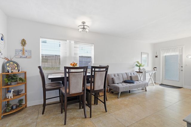 251 Monaco Way, Delray Beach, FL 33446
