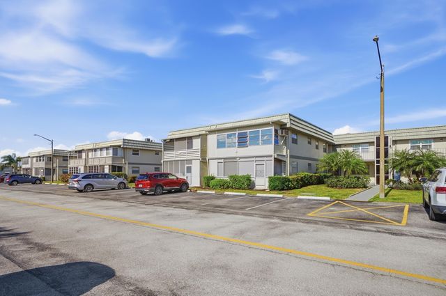 251 Monaco Way, Delray Beach, FL 33446