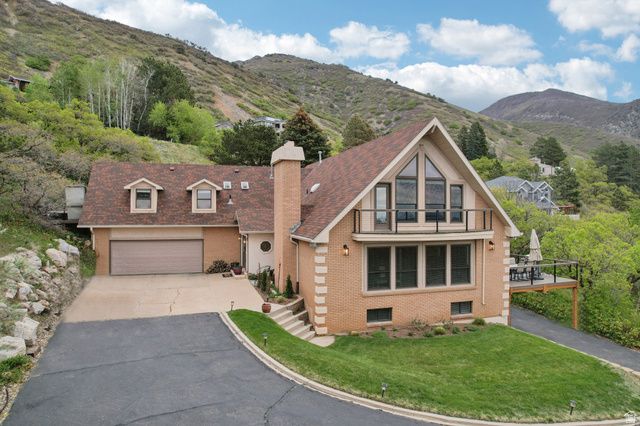 2686 E BONNEVILLE TERRACE DR, South Ogden, UT 84403