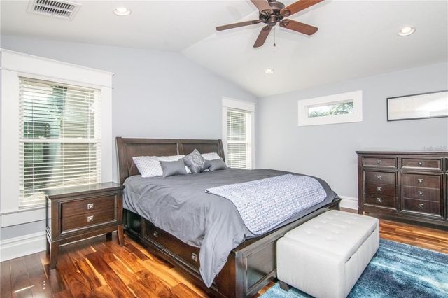 905 S BRUCE STREET, Tampa, FL 33606