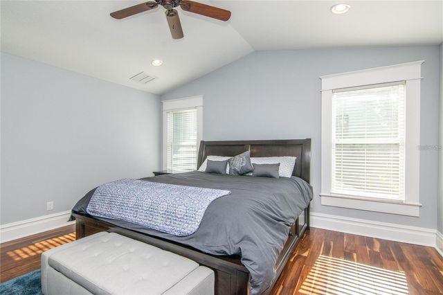905 S BRUCE STREET, Tampa, FL 33606