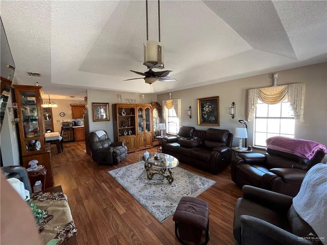 810 Santa Anna Drive, Alamo, TX 78516