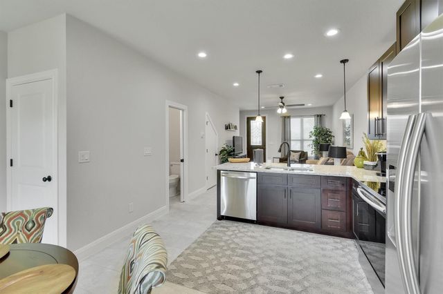 18902 Nicklaus DR, Point Venture, TX 78645
